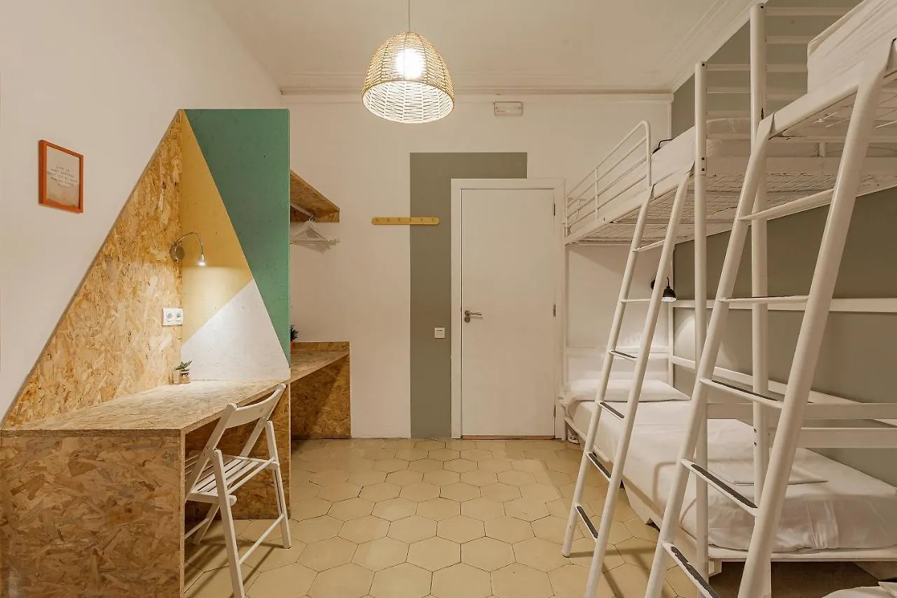 Bird House Hostel Barcelona